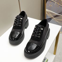 Chanells Soled Deign Leather Thick Channel Girl Fahion Cool Shoes Shiny Casual Shoe Top Quality Black White Lace-up Round Toe Anti-slip Wearproof Sneaker