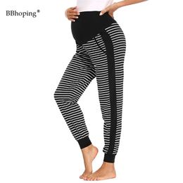 Women's Clothing Maternity Pants Lightweight Joggers with Pockets Pregnancy Workout Running Elastic Waist 210721