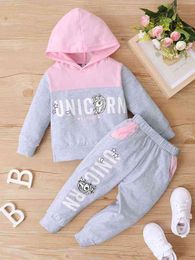 Baby Cartoon And Letter Graphic Two Tone Hoodie & Sweatpants SHE