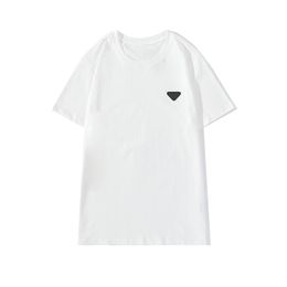 2021 Luxury Casual T-shirt men's Wear designer Short sleeve T-shirt cotton wholesale black and white size S~2XL
