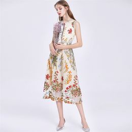 Fashion Summer Runway Dress Ladies Mesh O-Neck Flowers Embroidery Vintage Women Midi Vestoidos 210520