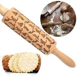 1pc 34cm Animals Pattern Wooden Embossing Rolling Pins Engraved Rolling Pin Housewarming Gift For Christmas Year Decor 211008