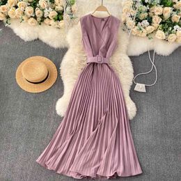 SINGREINY Women French Pleated Dress Summer Korean Style Sleeveless V Neck A-line Dresses Fashion Solid Streetwear Long Dress 210419