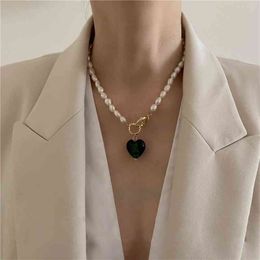 Retro Baroque Irregular Natural Pearl Necklaces for Women Blue Green Colour Glass Heart Pendant Chokers Necklace