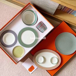 Fashionable Colourful Ceramic Dinner Plates sets bone china Dishes Dinnerware Set high-grade Crockery