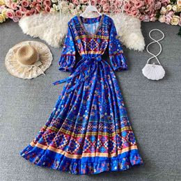 Bohemian Ethnic Style V-neck Vestidos Women's Puff Sleeves Thailand Western Seaside Resort Beach Midi Dress GK430 210507