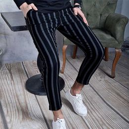 Casual Spring Summer Trouser Vintage Striped Printed Slim Pencil Pants Men Mid Waist Elastic Skinny Pants Men Streetwear 211201