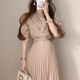 Summer Women Elegant Office Lady Black Notched Lace Up Waist Slim Short Puff Sleeve Pleated Dress With Belt 16W1028 210510