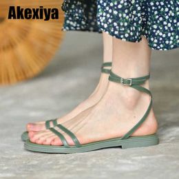 Summer Women's Sandals 2021 Green Sandals Flats Casual Beach Shoes White Gladiator Flip Flops Female Footwear BC191 Y0721