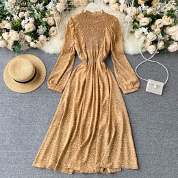 Elastic Ruched Floral Dress Women French Sweet Stand Collar Long Sleeve A-line Dress Autumn Boho Print Holiday Dresses 210419