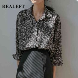 Vintage Leopard Women Blouse Chic Long Sleeve Single Breasted Turn-down Collar Female Shirts Tops Spring Summer 210428