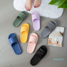 Großhandel Flip-Flops Fahsion Stil Sommer Damen Hausschuhe Weiche Atmungsaktive Süße Candy Farbe Badezimmer Sandalen Paar Rutschfeste Schuhe S 2021