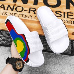 Summer Men Slippers Women Outdoor Beach Shoes Thick Bottom Indoor Bathroom Non-slip Slippers Parent-child Shoes Sandals 2022 New Y220307
