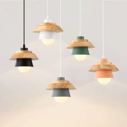 Pendant Lamps Nordic Modern Chandelier Dining Room Lamp Fashion Simple Macaron Color Wooden Decorative Wall E27