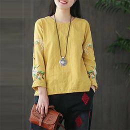 Arts Style Autumn Women Long Sleeve Tshirt Vintage Floral Embroidery Loose Tee Shirt 100% cotton Femme Tops Plus Size D395 210512