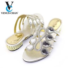 Sliver Colour African Women Shoes Decorated With Rhinestone Italy Shoe For Party Italian Summer Sexy Low Heels Pumps Sandals