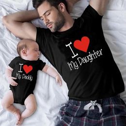 family look clothes NZ - Men's T-Shirts I Love My Daddy Daughter Family Matching Outfits Father Daughter Look Tshirt Summer Daddy Baby Romper Clothes
