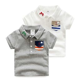 Baby Childrens Clothing Casual Cotton Short Sleeve Turn-Down Collar Grey White Solid Colour Pocket Kids Little Boys T Shirts 210529