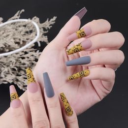 Falsas Nails 24pcs Pistor de uñas falsas Estilo europeo con flores  amarillas Atafín de longitud de mediana longitud Bailarina Acrílico  Artificial