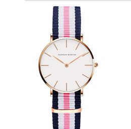 Orologi da donna semplici da 36 mm Orologio da donna al quarzo accurato Comodo cinturino in pelle o cinturino in nylon Orologi da polso per studenti Stile casual