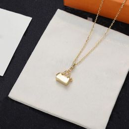 Women's Pendant gold Necklace light luxury personalized fashion item versatile Valentine's Day gift souvenir for friends and lovers