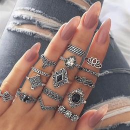 Boho Midi Finger Rings Set for Women Punk Biker Crystal Flower Hollow Vintage Geometric Finger Knuckle Rings Jewelry