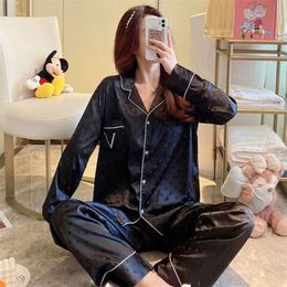 Autumn and Winter Sleepwear Long Sleeve Pajamas For Women Satin Silk Pants Set Sexy Pajamas Women's Home Clothes Evening Wear 210928