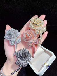 Pins, Brooches High-grade Four Colour Microscope Zircon Simple Delicate Flowers Brooch Pendant Fashion Jewellery No Chain