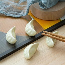 100pcs Ceramic Crafts Chopstick Rest Shelf Support Household Kitchen Tableware Simulation Dumplings Chopsticks Holder Stand SN4023