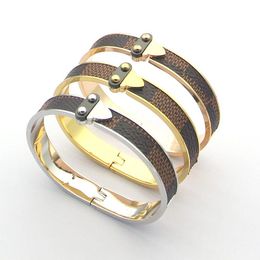Chain Foreign trade bracelet V tie leather titanium steel 18K gold plaid pattern