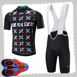 Pro team Morvelo Cycling Short Sleeves jersey (bib) shorts sets Mens Summer Breathable Road bicycle clothing MTB bike Outfits Sports Uniform Y21041584