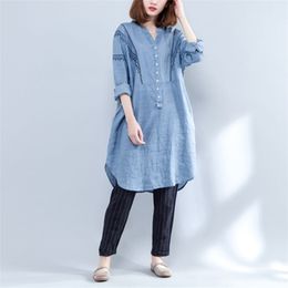 Arrival Spring Arts Style Big Size Women Clothing Vintage Embroidery Cotton Linen Long Shirts Loose V-neck Blouses M586 210512