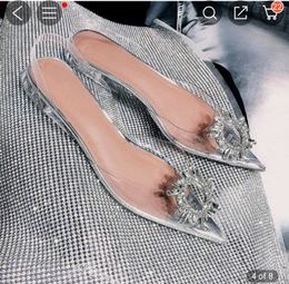 Sandalias de tacón plano Perfect Slipper Sandals Calidad oficial Zapatos Amina Begum Bombas Slingback adornadas con cristales Muaddi Restocks Begum Pvc Slingbacks 10cm High