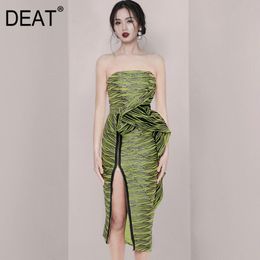 DEAT Women Green Asymmetrical Zipper Striped High Waist Dress New Strapless Sleeveless Slim Fit Fashion Tide Summer 7E0449 210428
