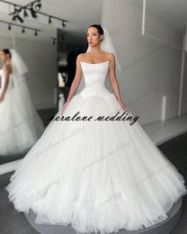 2021 Sweetheart Dubai Women Wedding Dresses White Tulle Bridal Wedding Gowns Robe De Mariee