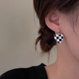 Punk Heart Dangle Drop Earrings for Women Trendy Silver Colour Simple Plaid Geometric Earrings Gifts Jewellery Black White