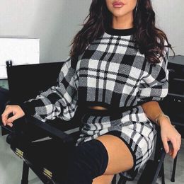 Kobiety Plaid Dzianiny Dwa kawałek Sukienka Z Długim Rękawem O Neck Crop Swetry Wysoka Talia Mini Spódnice Kobiet Mody Jesieni Stroje Party