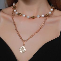 Pendant Necklaces Vintage Pearl Choker Simple Multi-layer Gold Colour Portrait Coin Clavicle Chains For Women Trendy Boho Jewellery