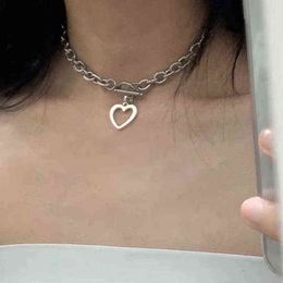HuaTang Fashion Simple Love Heart Pendant Choker Necklace for Women Silver Colour Clavicle Chain Female Party Jewellery on the Neck G1206