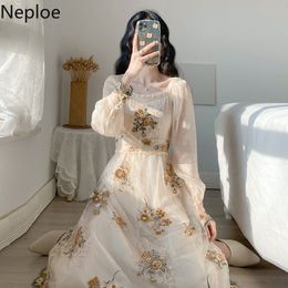 Neploe Floral Embroidered Party Dress Women Korean Robe Vintage High Waist Long Sleeve Slim Dresses Elegant Gauze Maxi Vestidos 210422