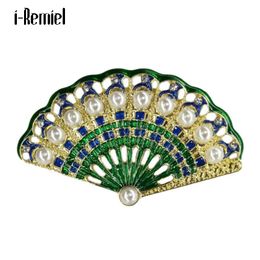 Pins, Brooches Retro Enamel Fan Lady Brooch Exquisite Green Lapel Pin Corsage Jewelry Dress Pins Daily Supplies Ethnic Women Bag Accessories