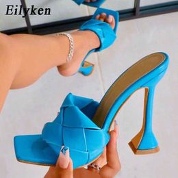 Eilyken 2021 Summer New Design Weave Square Toe Heels High Quality Strange Style Slippers Gladiator Womens Sandal Slides Shoes Y0427