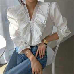 Summer Patchwork Lace Women Gentle Blouses V-neck Tops OL High Street Feminine All Match Puff Sleeves Shirts 210421