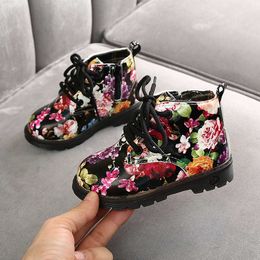 Kids Martin Boots New Boys Girls Snow Boots Girls Flower Leather Shoes Fluff Keep Warm Non-slip Rubber Sole Children's Shoes G1025