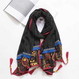 Fashion 2021 Viscose Scarf New Embroidered Women Shawls And Wraps Lady Travel Pashmina High Quality Winter Neck Scarves Hijab Q0828