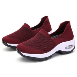 Hotsale Top quality Jogging Sports shoes Mesh thick-soled middle-aged and elderly Spring Fall Trainers Sneakers Walking