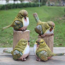 4pcs Cute Resin Ornament Birds Sculpture Ornaments Bird Shaped Decoration for Home Office Mini Garden (Mixed Style) 210924