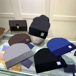 Classic Lattice Letter Designer Beanie Men Women Wool Knitted Caps Winter Warm Unisex Plaid Hats Adult High Quality Hip Hop Hat Gift