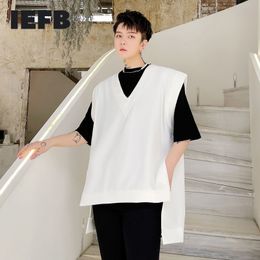 IEFB Spring Summer Solid Color V-neck Irregular Hem Design Men's Pullover Oversized Black White Vest Sleeveless Tops 9Y7271 210524