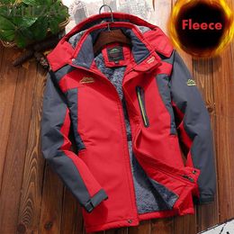 Plus Cotton Thicker Plus Size Men Winter Warm Fleece Waterproof and Windproof Jacket Outdoor Sports Hooded Jacket Hiking Camping 220124